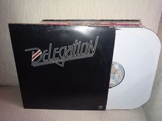 vinyls sales-thumb-2