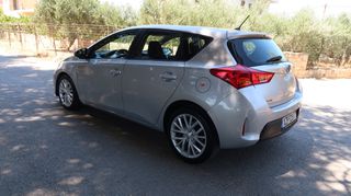 Toyota Yaris 2015-thumb-2
