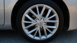Toyota Yaris 2015-thumb-6