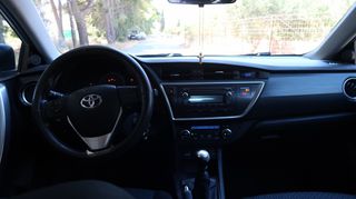 Toyota Yaris 2015-thumb-7