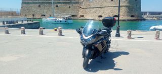 Kawasaki GTR 1400 2010 Concour-thumb-1