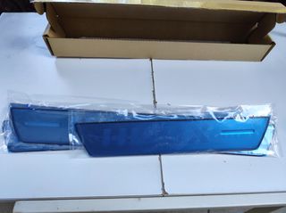 Toyota Hilux scuff plate 2016-2026mod. Διακοσμητικά αλουμινίου στους μαρσπιεδες