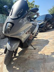 Gilera GP 800 2010-thumb-1