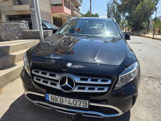 Mercedes-Benz GLA 180 2018 ΠΡΟΚΑΤΑΒΟΛΗ 4000 ΕΥΡΩ!ΓΡΑΜΜΑΤΙΑ ΜΕΤΑΞΥ ΜΑΣ ΧΩΡΙΣ ΤΡΑΠΕΖΑ-thumb-1