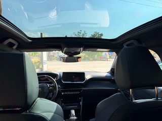Peugeot 208 2021 GT Panorama-thumb-13