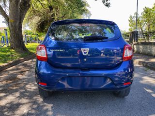 Dacia Sandero 2016-thumb-3
