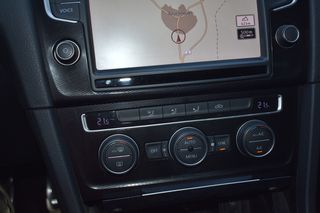 Volkswagen Golf 2015 GTE DSG PLUG IN-thumb-15