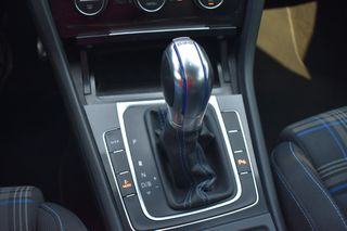 Volkswagen Golf 2015 GTE DSG PLUG IN-thumb-19