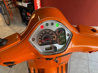 Piaggio GTS 125 2010 super 125 ie-thumb-3