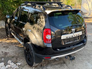 Dacia Duster 2011 4x4 / Diesel-thumb-6