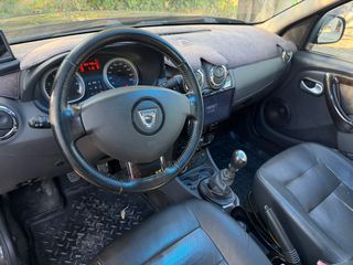 Dacia Duster 2011 4x4 / Diesel-thumb-7