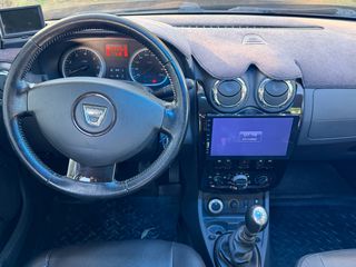 Dacia Duster 2011 4x4 / Diesel-thumb-11