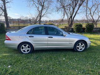 Mercedes-Benz C 200 2001