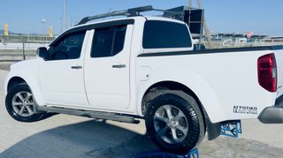Nissan Navara 2014-thumb-10
