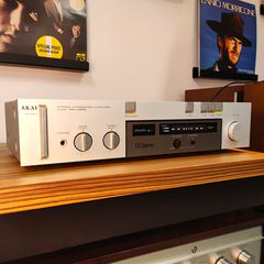 Akai AM-U210 Ολοκληρωμένος Στερεοφωνικός Ενισχυτής 2x30W RMS Phono LED VU Japan