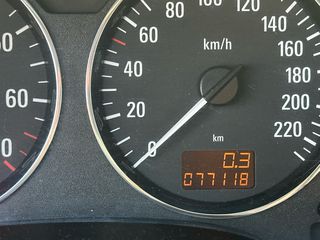 Opel Astra 2003-thumb-4