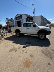 Mitsubishi L200 2000-thumb-1