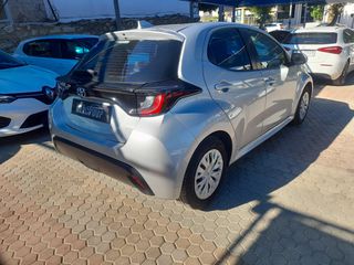 Toyota Yaris 2021 1.5 125hp-thumb-5