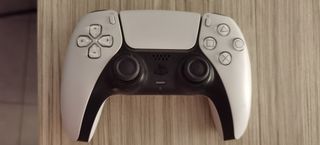 Playstation 5 1TB-thumb-4