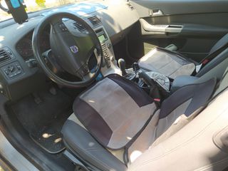 Volvo C30 2007 Turbo-thumb-4