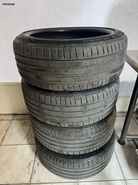 225/45/19