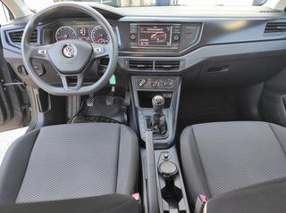 Volkswagen Polo 2019 COMFORTLINE-thumb-8