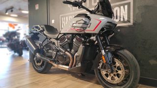 Harley Davidson Pan America 2025 ST Απόκτησε τη δική σου Harley με χρηματοδότηση ως 72 μήνες-thumb-4