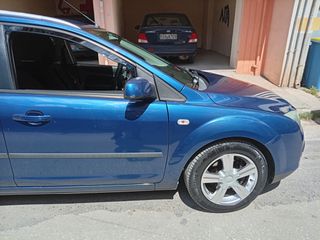 Ford Focus 2007-thumb-2