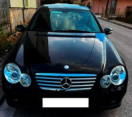 Mercedes-Benz C 200 2005