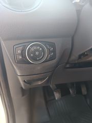 Ford Transit Courier 2016-thumb-10