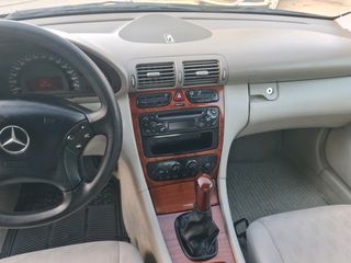 Mercedes-Benz C 200 2002-thumb-12