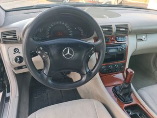 Mercedes-Benz C 200 2002-thumb-11