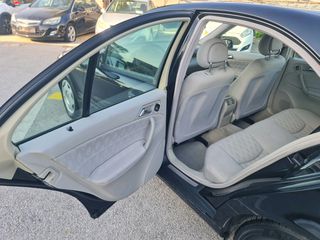 Mercedes-Benz C 200 2002-thumb-18