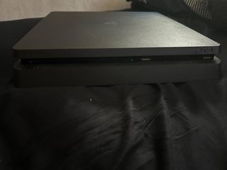 PlayStation 4-thumb-1