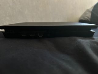 PlayStation 4-thumb-2