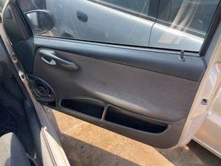 FIAT PUNTO SPORTING-thumb-14