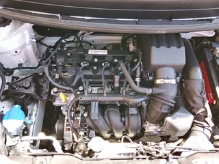 Kia Picanto 2016 1.0 Dream Team-thumb-10
