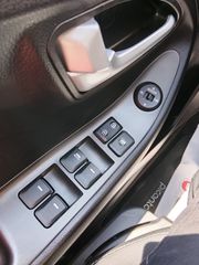 Kia Picanto 2016 1.0 Dream Team-thumb-18