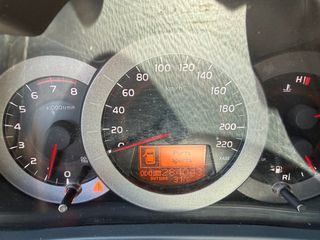 Toyota RAV 4 2006-thumb-19