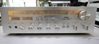 AKAI AA1030