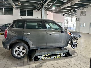 Mini Cooper D Countryman 2014-thumb-5