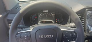 Isuzu D-Max 2026 4Χ4-thumb-5