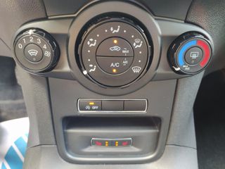 Ford Fiesta 2017 TREND FULL BOOK SERVICE-thumb-22