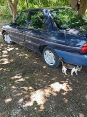 Ford Escort 1998 GHIA 1.4 - FULL EXTRA