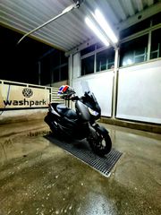 Yamaha XMAX 300 2017-thumb-4