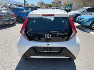 Toyota Aygo (X) 2021-thumb-5