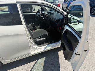Toyota Aygo (X) 2021-thumb-8