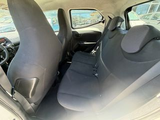Toyota Aygo (X) 2021-thumb-12