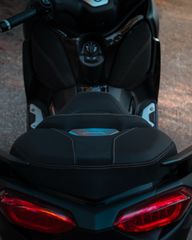 Yamaha XMAX 300 Tech Max 2022-thumb-2