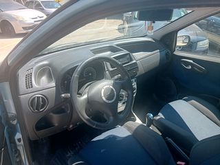 Fiat Punto 2001 sporting-thumb-10